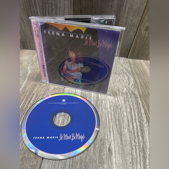 It Must Be Magic (Motown Classic) (CD) Album ~ VERY GOOD! - Picture 1 of 12